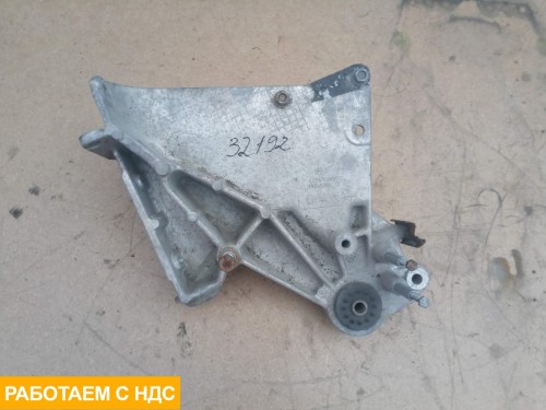 Кронштейн кабины